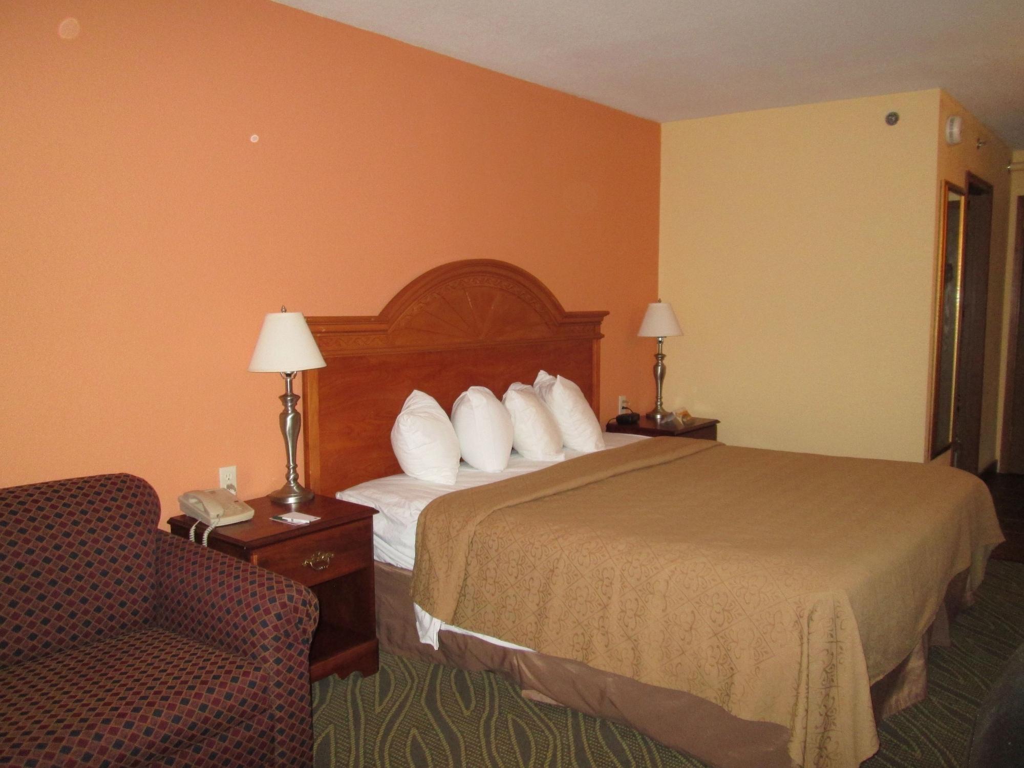 Quality Inn Gaylord Extérieur photo