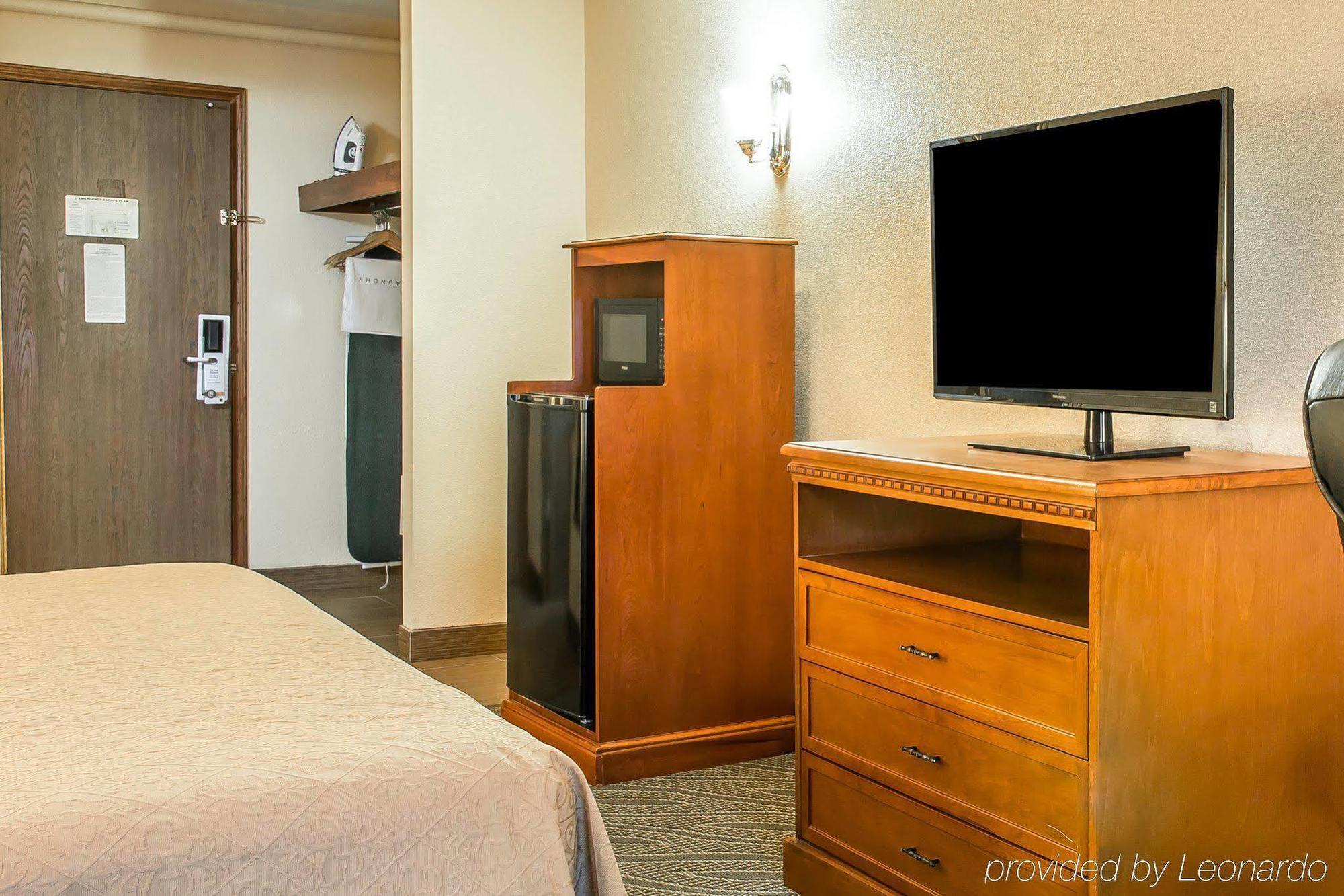 Quality Inn Gaylord Extérieur photo